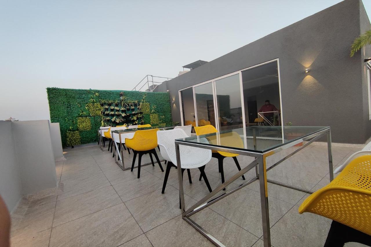Hotel Blue Bells Indore